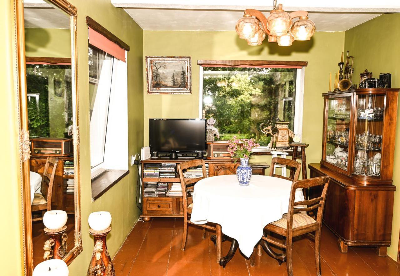 Villa Idilliska Latgaliesu Lauku Maja Ar Melno Pirti Aglona Exterior foto