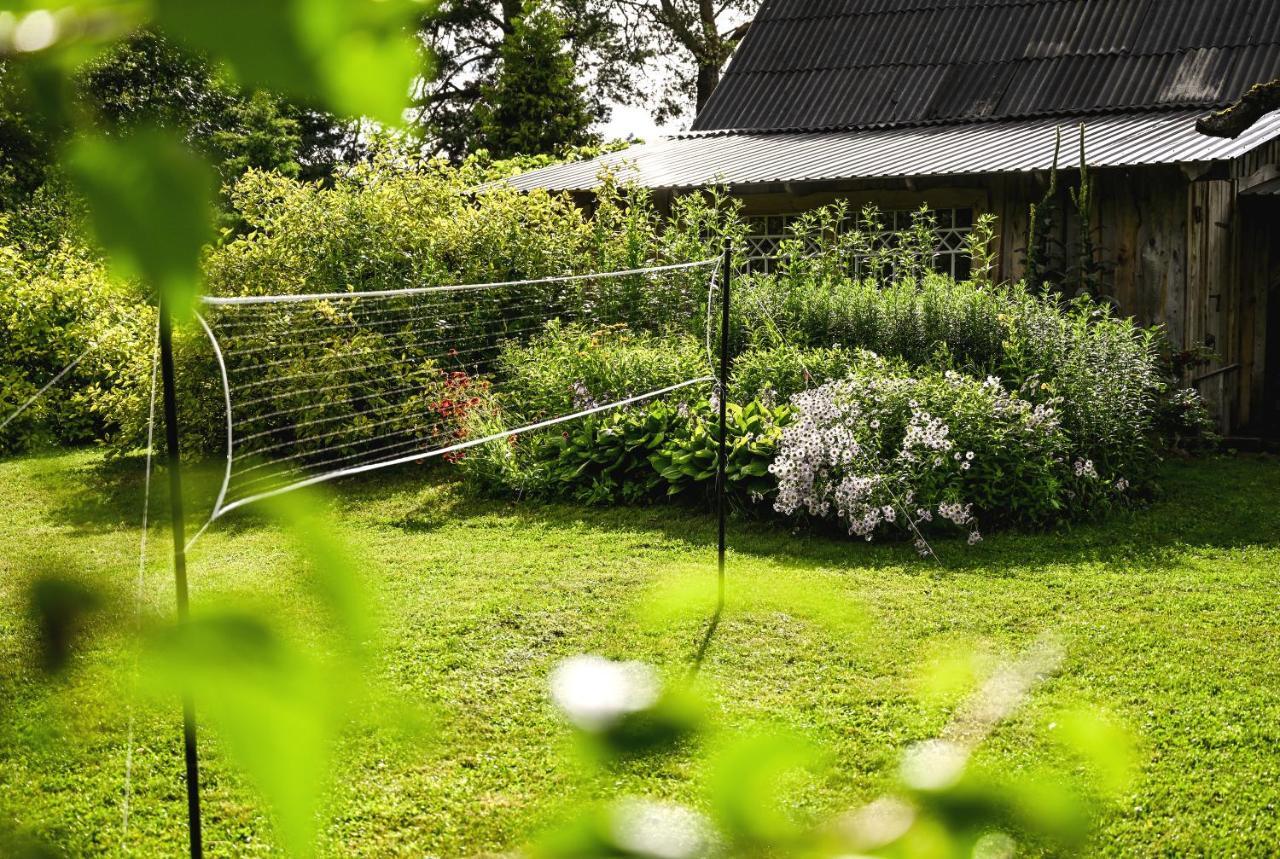 Villa Idilliska Latgaliesu Lauku Maja Ar Melno Pirti Aglona Exterior foto